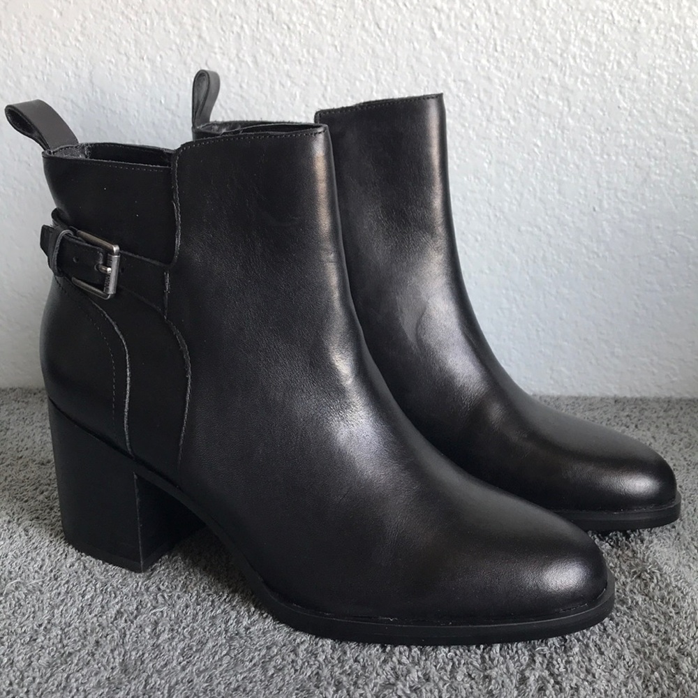 LAUREN Ralph Lauren Genna Black Leather Booties